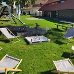 U Zamecku Hotel *